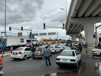 Mega bloqueo de transportistas en Edomex; cierres viales y alternativas hacia la CDMX este 13 de enero