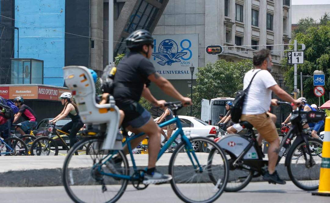 Paseo de la Reforma para festejar los 18 años del Paseo Dominical ‘Muévete en Bici’. Foto: Darío Luna