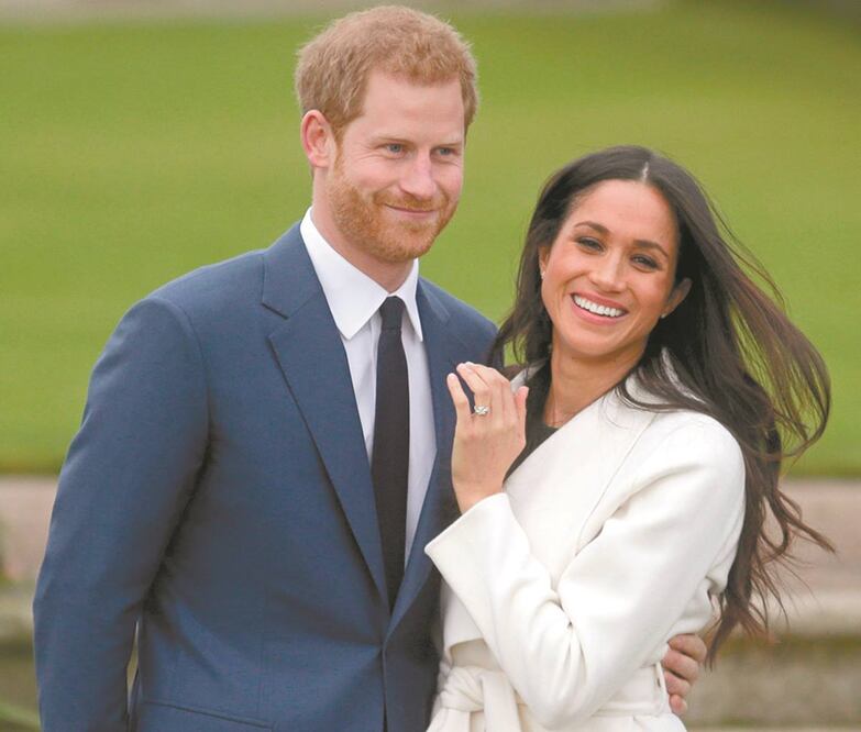 Los duques de Sussex, Enrique y Meghan, en el Palacio de Kensington, en Londres, en noviembre de 2017. Foto: ARCHIVO AFP