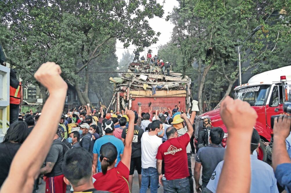 Imagen de los daños causados en la colonia Las Torres, en Tasqueña, al sur de la Ciudad de México, después de que un sismo con magnitud 7.1 con epicentro en el límite estatal entre Puebla y Morelos estremeciera el centro del país pasada la una de la tarde