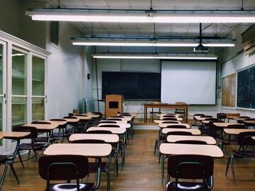 Preocupa regreso a clases en EU ante “explosión” de contagios de Covid-19