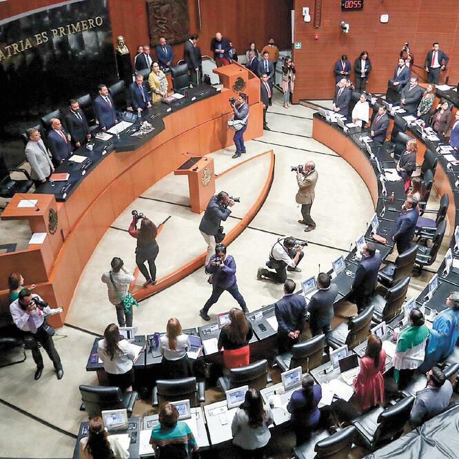 La Comisión Permanente del Congreso interviene para exigir datos precisos sobre el suministro de medicamentos contra el cáncer. DIEGO SIMÓN. ELUNIVERSAL