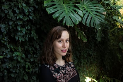 "Somos lo que queda marcado en nuestro cuerpo": entrevista a Elisa Díaz Castelo