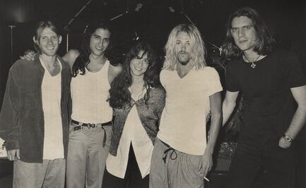 ¿Quién era Taylor Hawkins, el baterista de Foo Fighters muerto en Bogotá?