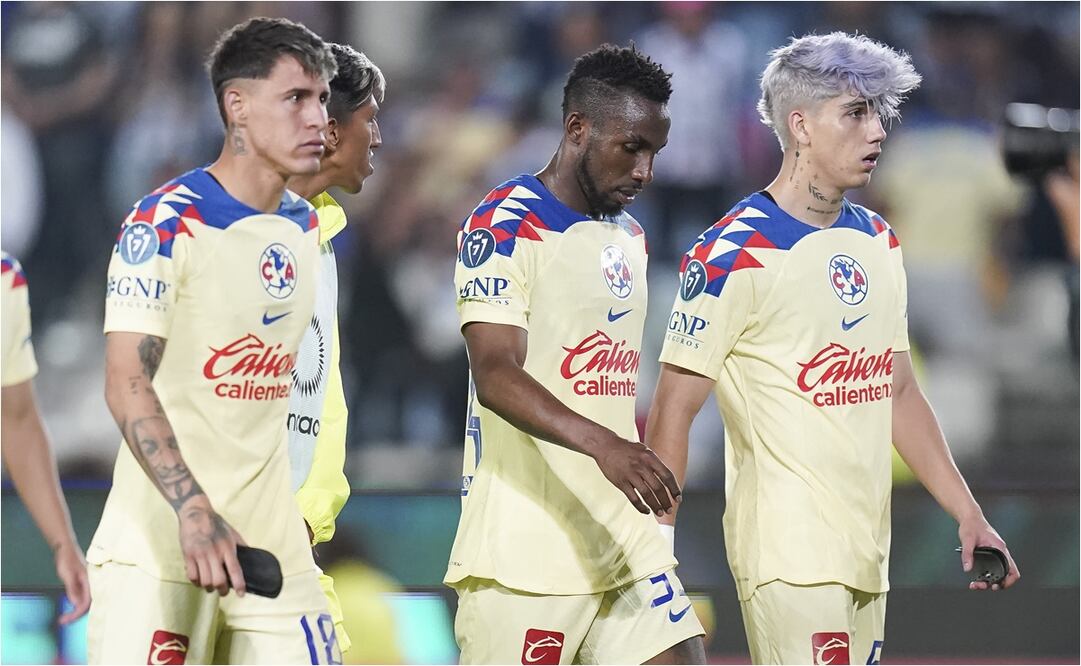 Cristian Calderón, Julián Quiñones y Kevin Álvarez en el estadio Hidalgo. FOTO: IMAGO7