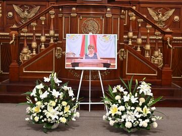 Despiden con emotivas palabras, aplausos y lágrimas a diputada Lourdes González