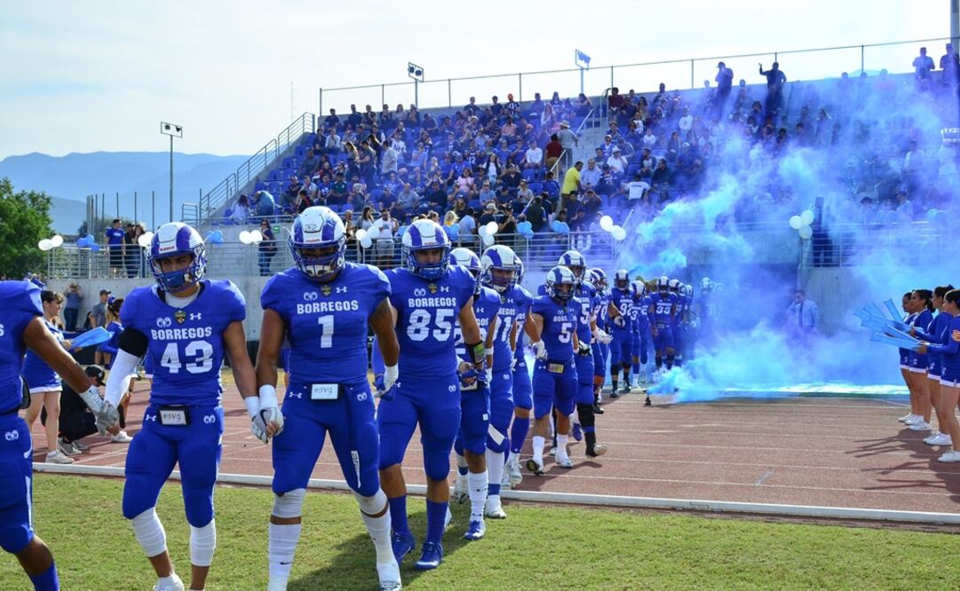 Máximo started playing American football when he was 12 years old, with the Burros Blancos (White Donkeys) of the National Polytechnic Institute (IPN) - Photo: Taken from Borregos Monterrey's official Facebook page
