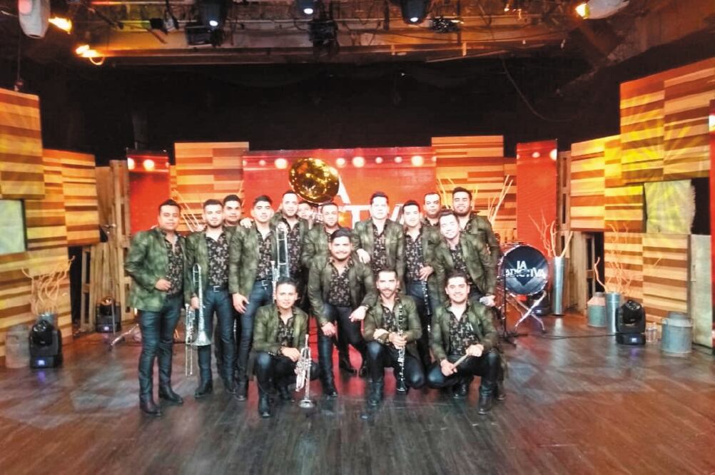 La banda grabó en los estudios de la XEW un programa especial. / CORTESÍA