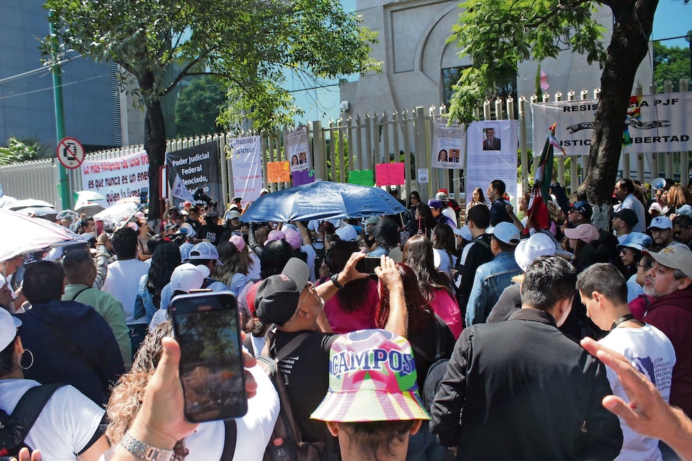 Trabajadores del PJF señalaron que las condiciones que orillaron la suspensión de labores, decretada el 19 de agosto pasado, no han cambiado. Foto: de FRANCISCO RODRÍGUEZ. EL UNIVERSAL
