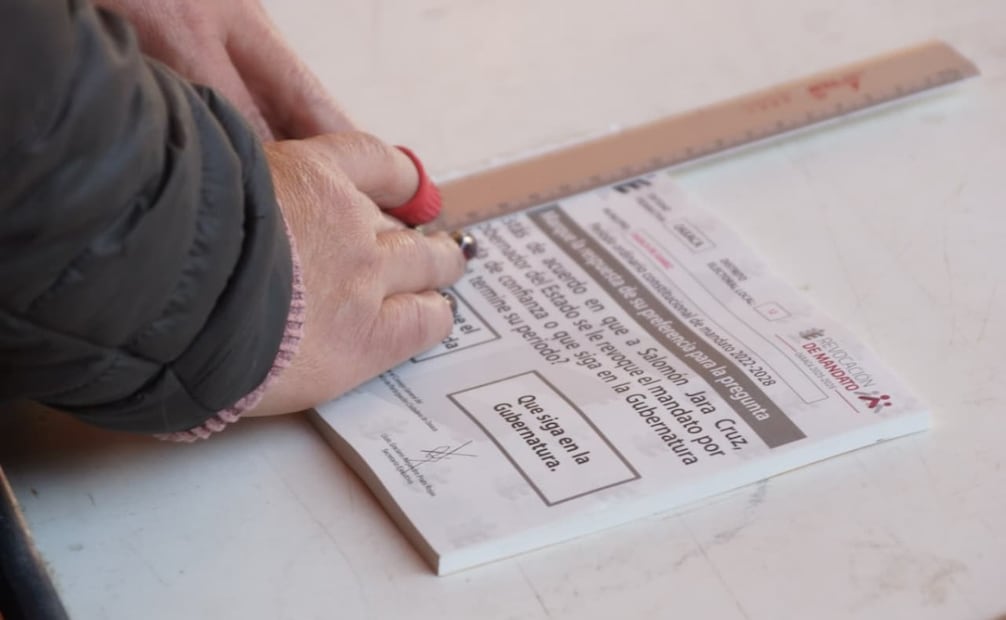 Jornada de votación por la revocación de mandato del gobernador de Oaxaca, Salomón Jara Cruz, este domingo 25 de enero de 2026. Foto: Edwin Hernández/ EL UNIVERSAL
