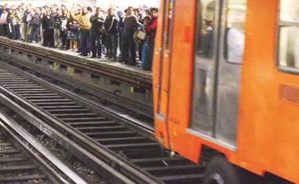 Muere hombre tras arrojarse a vías de Metro Balbuena