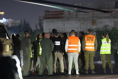 Mia Schem, de las últimas rehenes liberadas, fue operada por un veterinario en Gaza, dice su familia