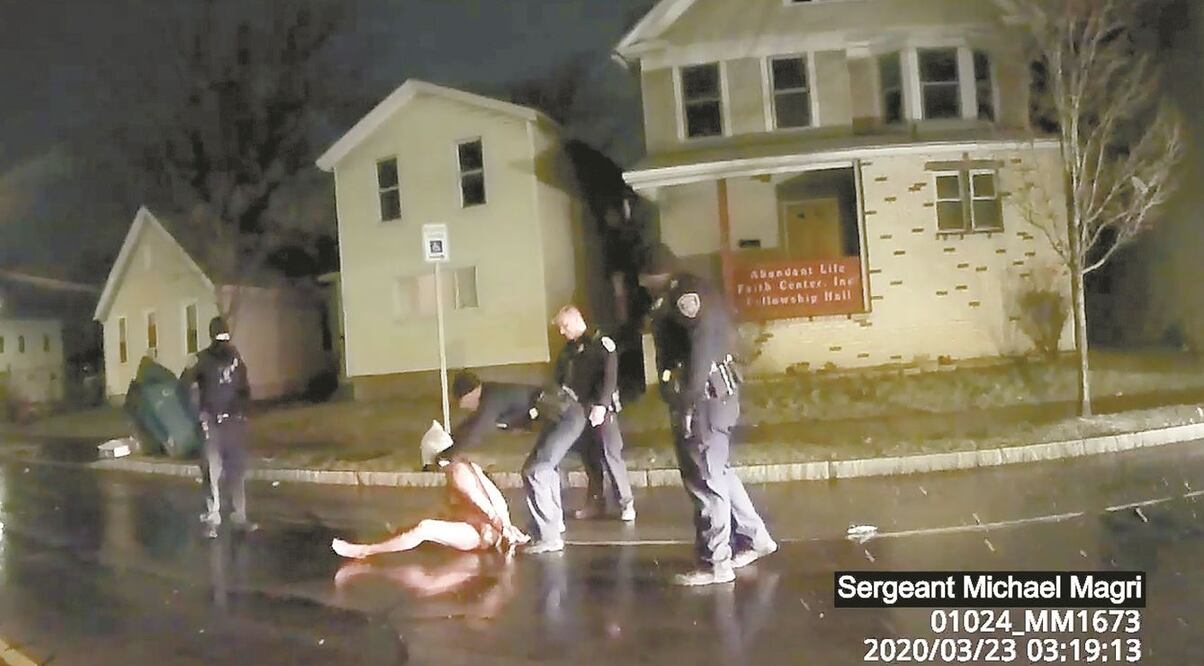 El afroamericano Daniel Prude fue víctima de violencia policial en Rochester, NY, en marzo. AP