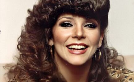 Verónica Castro: así fue su tesis para ser licenciada en Relaciones Internacionales, hace 44 años