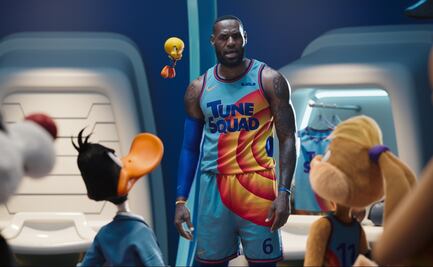 LeBron James, el protagonista del nuevo trailer de Space Jam 2 junto con ¿Michael Jordan?