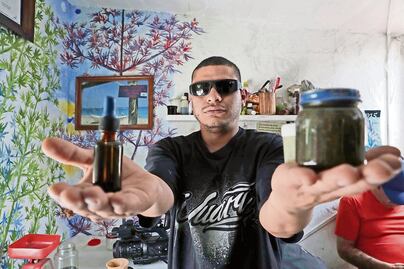 Visitamos una “fábrica” de productos de marihuana