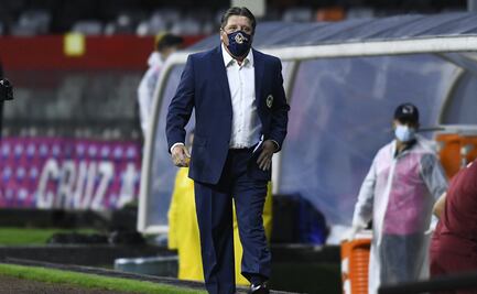 Miguel Herrera arremete contra Gerardo Martino, sobreexplotó a Memo Ochoa