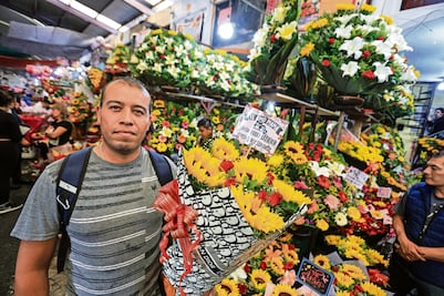 Compran flores en Jamaica