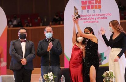 Gobernador de Aguascalientes reconoce a jóvenes líderes por proyectos de cambio social, cultura y desarrollo sustentable