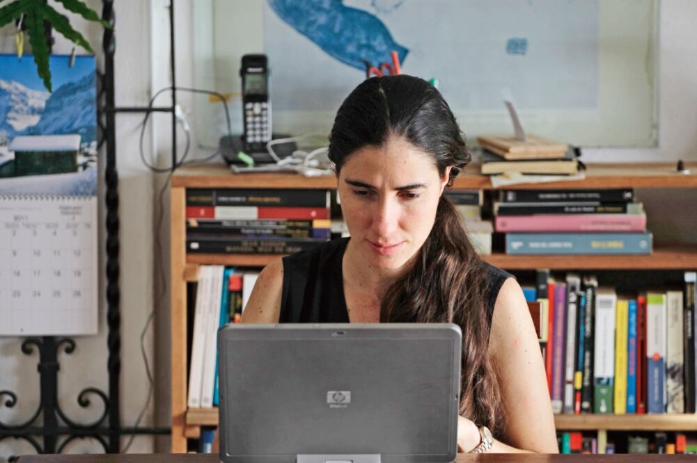 Pese a que algunos servicios continuaron funcionando, usuarios reportaron que los sitios parecían congelarse (ARCHIVO EL UNIVERSAL)