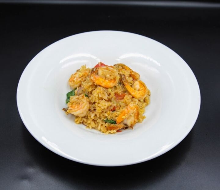 Cómo hacer arroz frito con camarón estilo oriental