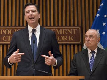 Exdirector del FBI solicita desestimar caso promovido por gobierno de Trump