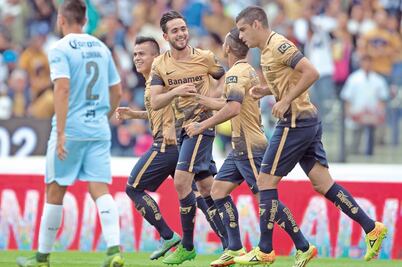 Pumas reafirma posición de líder y va por todo