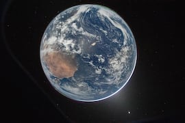 Una fotografía de la Tierra tomada desde la cápsula Orion de la misión Artemis II. Foto: NASA
