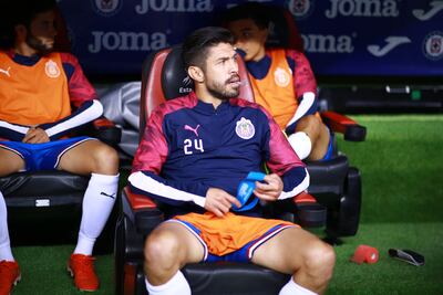 Oribe Peralta, apenado por no responder todavía en Chivas