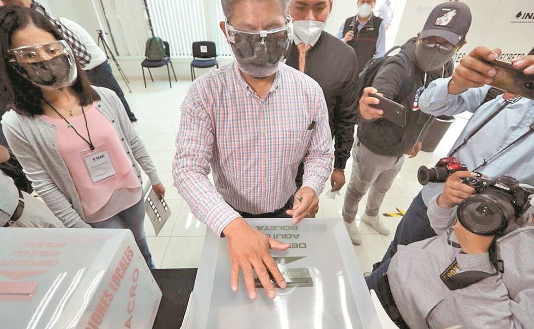El protocolo indica que los lugares para las casillas deben ser limpiados y colocar señalamientos para la sana distancia. Foto: Archivo/ El Universal.