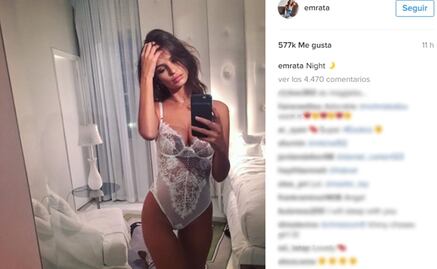 Emily Ratajkowski se luce en lencería