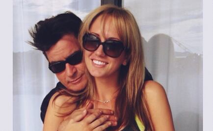 Ex novia solicita orden de restricción contra Sheen