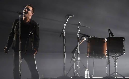 U2 anuncia su nuevo disco "Carnaval de Luz" a días de celebrar 50 años de historia