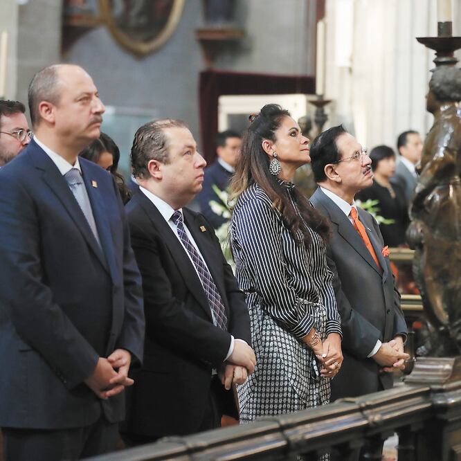 Juan Francisco Ealy Lanz Duret, Director General de El Gran Diario de México; Juan Carlos Ealy Lanz Duret, Perla Díaz de Ealy, y el Licenciado Juan Francisco Ealy Ortiz, Presidente Ejecutivo y del Consejo de Administración de EL UNIVERSAL. (LUCÍA GODÍNEZ)