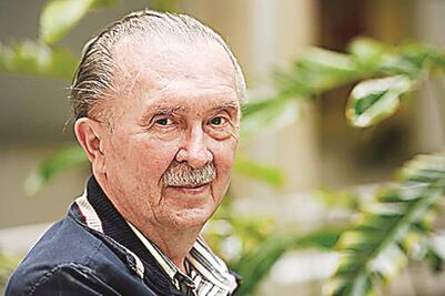 “Rousseff no tiene estatura para dimitir”