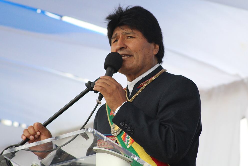 El presidente de Bolivia Evo Morales pronunciando un discurso en el acto del 191 aniversario de las Fuerzas Armadas Bolivianas (Foto: EFE)