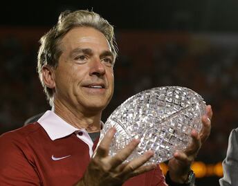 Nick Saban respaldó a los jugadores de NFL