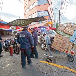 Impiden instalación de ambulantes en Toluca