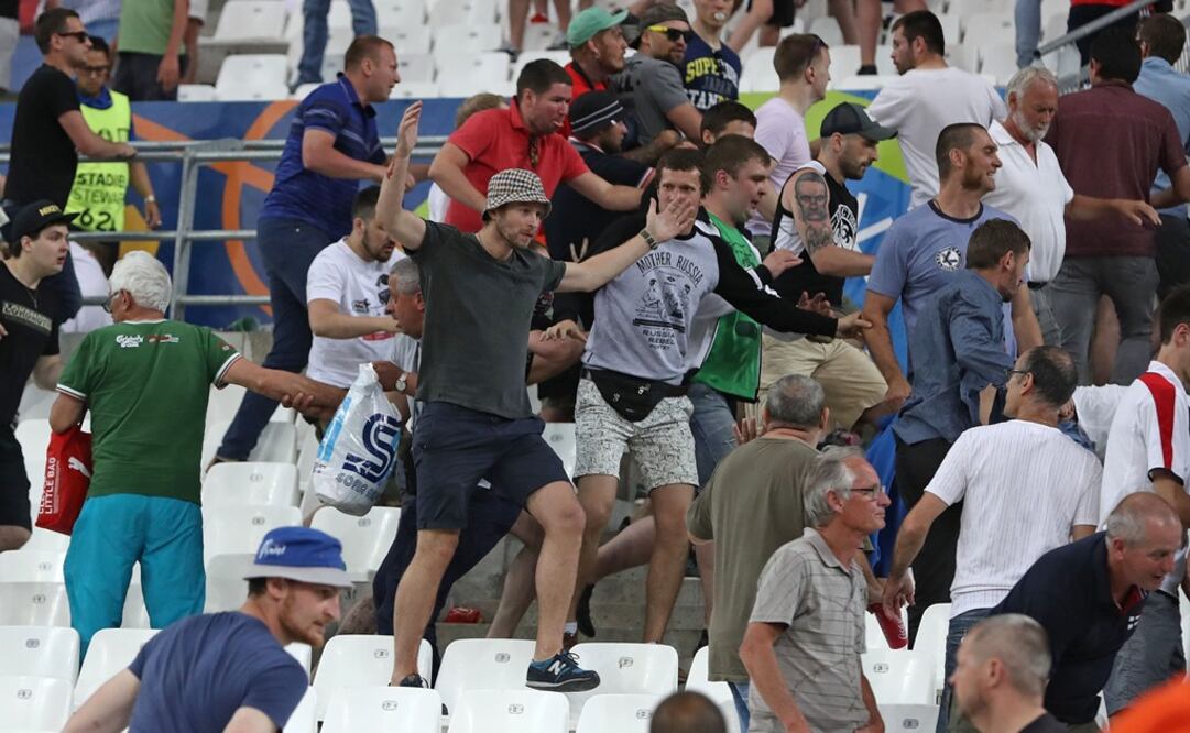 UEFA multa a Rusia por actos vandálicos