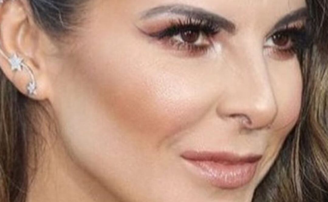 Kate del Castillo, posando. Fuente: Instagram @katedelcastillo