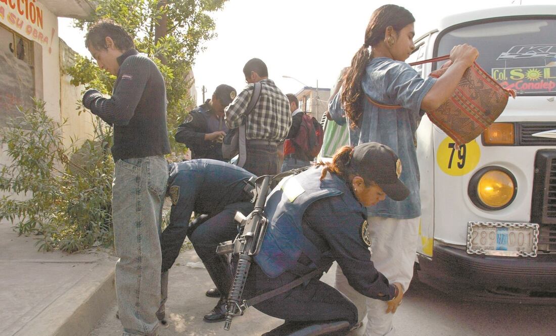 Analistas aseguran que en tres años el gobierno actual no va a alcanzar la meta de reducir 50% los delitos como lo prometió. Foto: ARCHIVO EL UNIVERSAL
