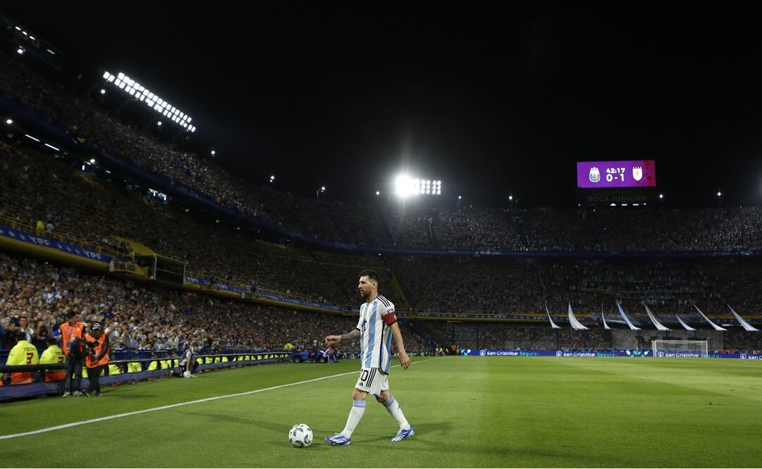 Lionel Messi durante el partido entre Argentina y Uruguay - Foto: EFE