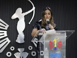 Alessandra Rojo de la Vega cuestiona acusaciones contra jóvenes de la generación Z; asegura que videos muestran que no cometieron agresiones