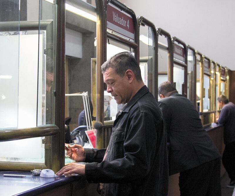 Para enfrentar la cuesta de enero, 16% de los mexicanos empeñan un bien. Foto: ARCHIVO EL UNIVERSAL
