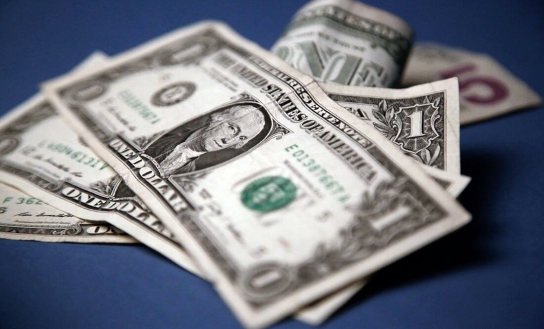 Finaliza dólar al menudeo a $19.20