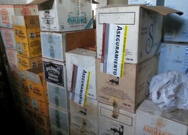 Aseguran 80 mil litros de alcohol ilegal en Chiapas
