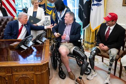 Trump ordena cambios en la acreditación de las universidades de EU; busca un mercado educativo basado en el mérito