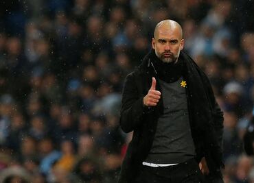 Pep Guardiola acepta cargos por promocionar mensajes políticos