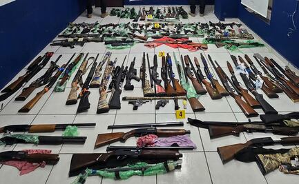 Aseguran 116 armas en cateo en Piedras Negras, Coahuila; Fiscal señala que tenía como posible destino Michoacán 