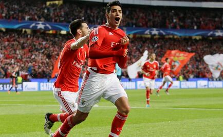 Video. El gol de Raúl Jiménez al Bayern